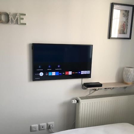 Chambre Privee Proche Disney Disponible De 19H A 10H Montévrain Zewnętrze zdjęcie